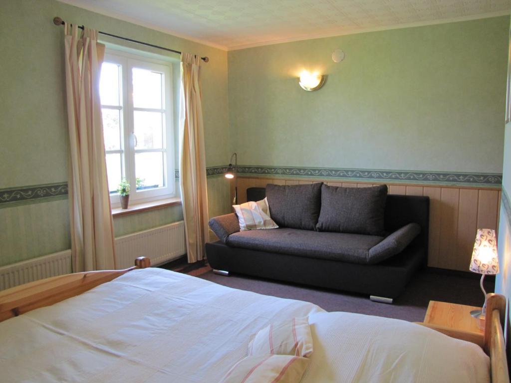 Wirtshaus Neuenkirchen Otel Neuenkirchen auf Rugen Oda fotoğraf